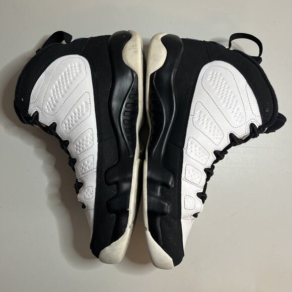 Size 7Y (GS) - Jordan 9 Retro University Blue 2020 - Picture 5 of 7